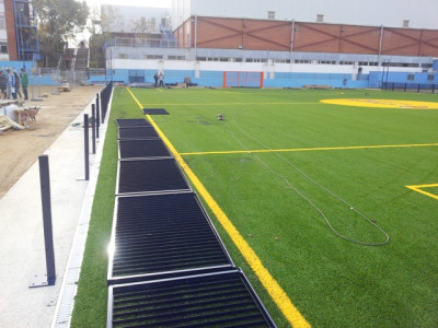 Campo de fútbol césped artificial