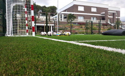 Construcción de campo de fútbol